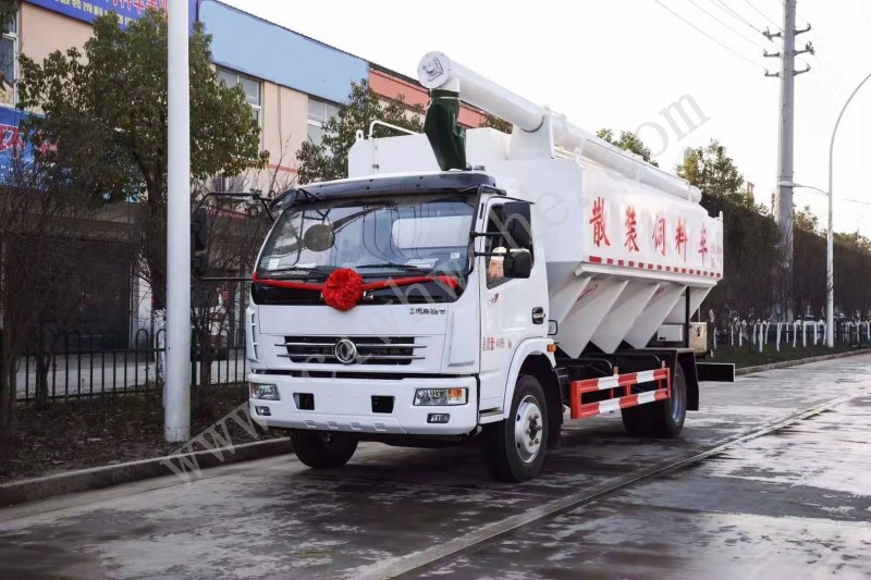 東風(fēng)多利卡12方散裝飼料運(yùn)輸車  