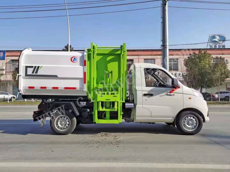 4方掛桶垃圾車價(jià)格 福田祥菱4方掛桶垃圾車廠家 福田掛桶垃圾車報(bào)價(jià)