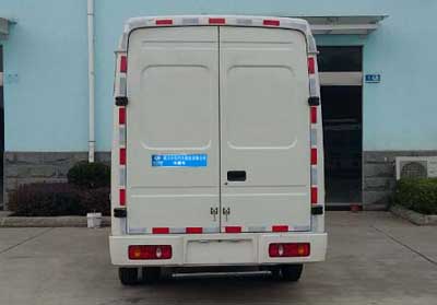 程力威牌CLW5044XLC5型冷藏車